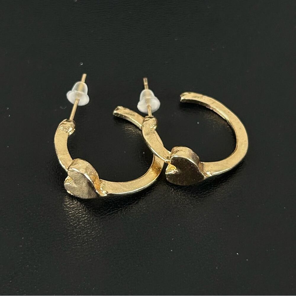 Golden Semi Hoop with Heart Earrings S20, New!